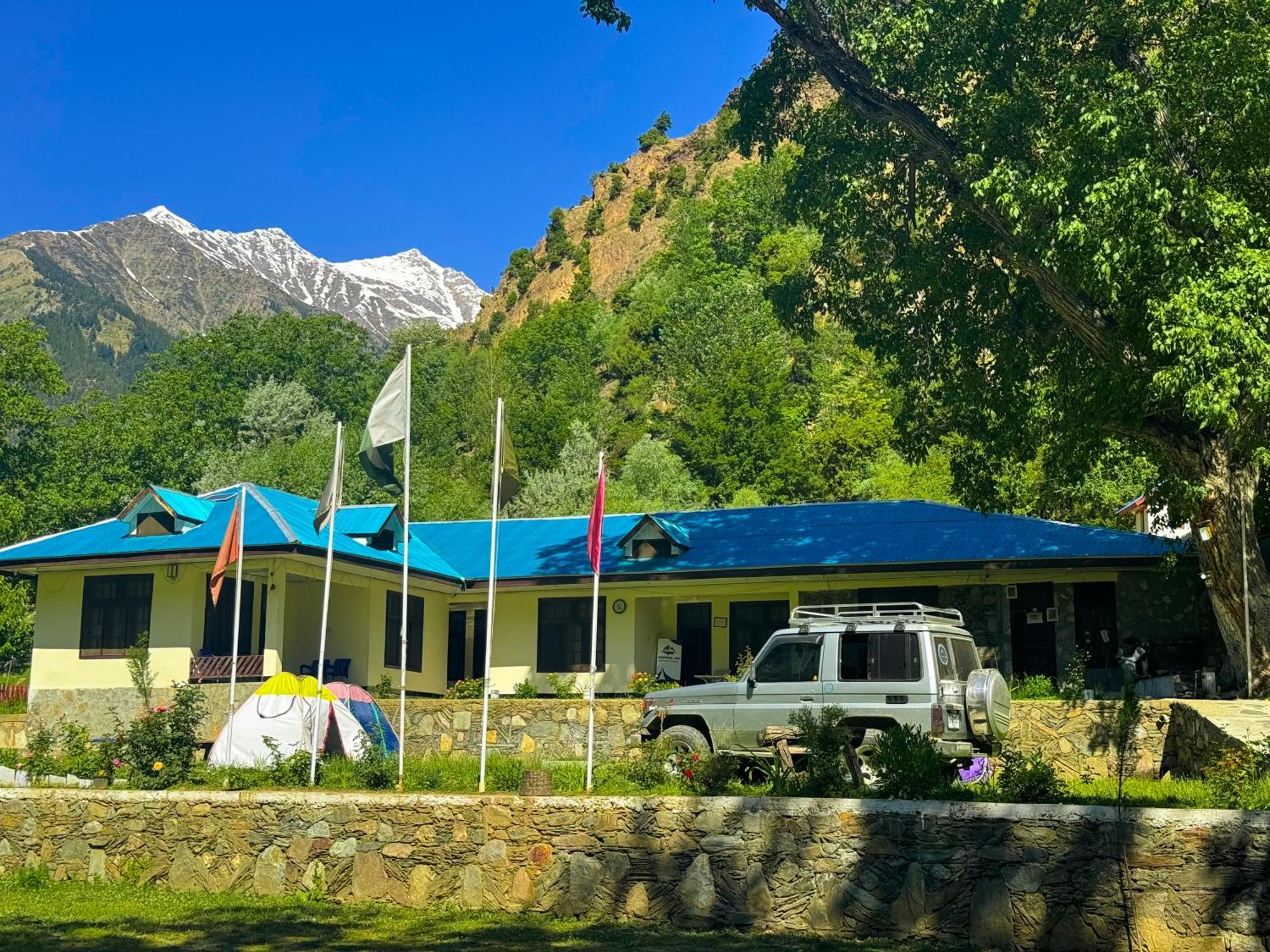 Chitral Inn Resort Luaran gambar